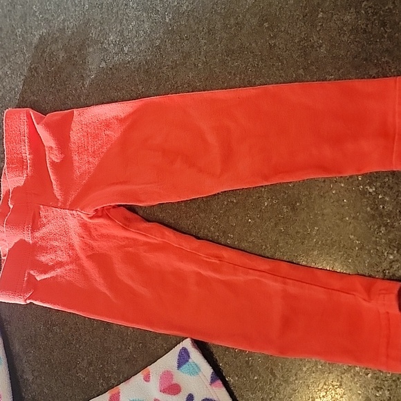 Baby Girl 24 month Heart Fleece Zip up jacket and red leggings - Picture 3 of 5